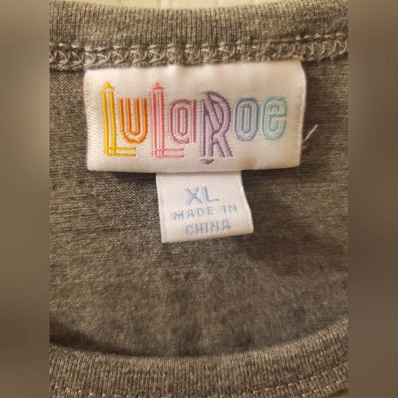 LuLaRoe top - Picture 3 of 6